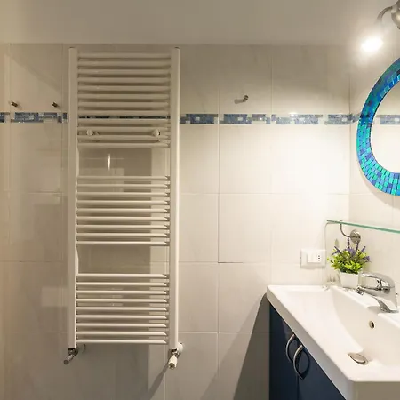 Ermes - 2 With Private Bathroom * Milánó